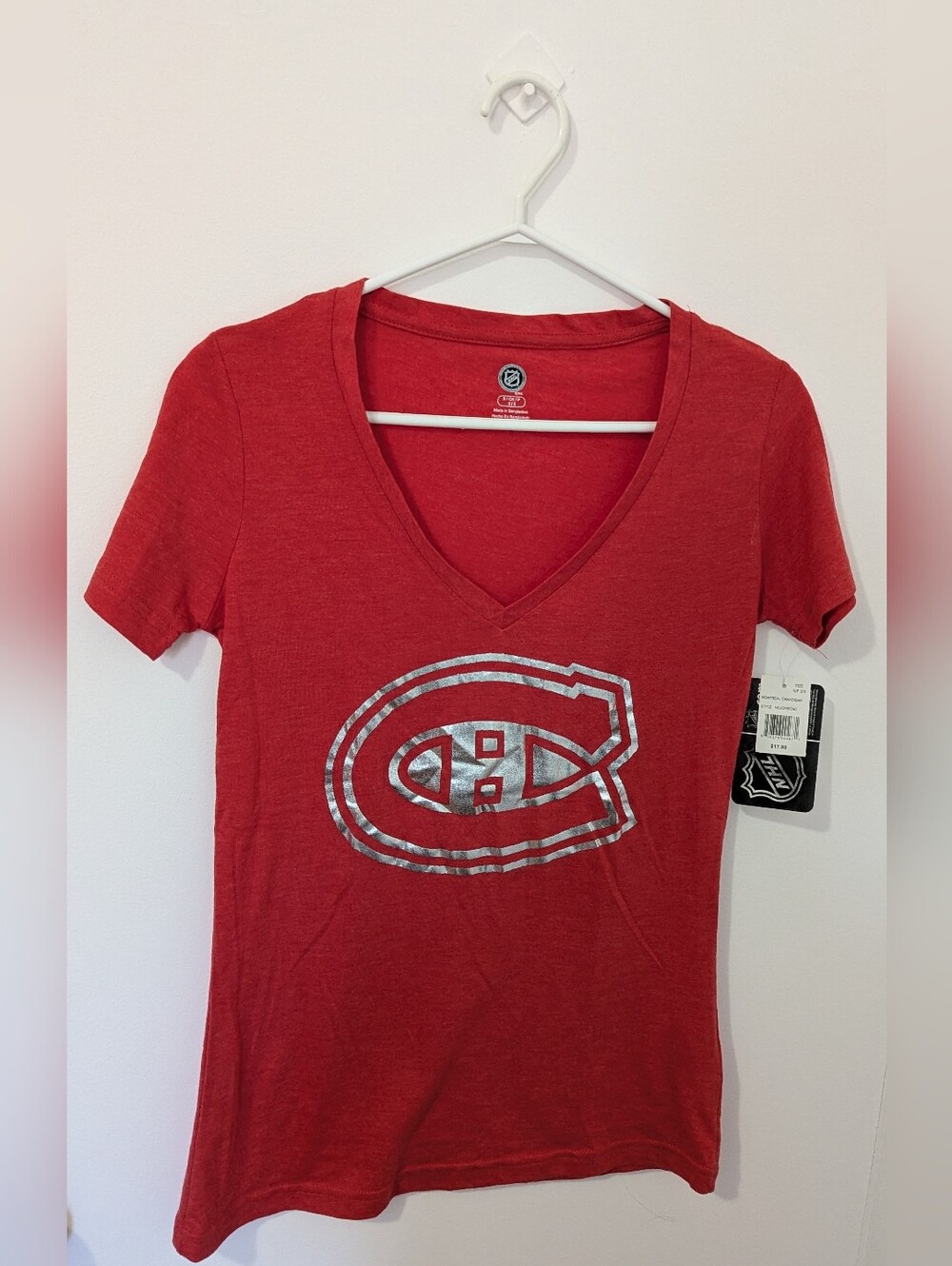 Women"s Montreal Canadiens Red V-Neck Tee with Silver Logo